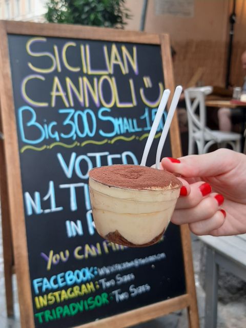 Rome Street Food: Small Group Tour in the Historic Centre - Roman pizza on Via del Governo Vecchio