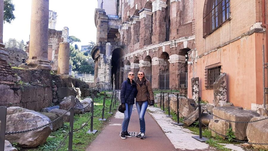 Rome: Trastevere and Jewish Ghetto Street Food Walking Tour - What this Rome food walk is really like