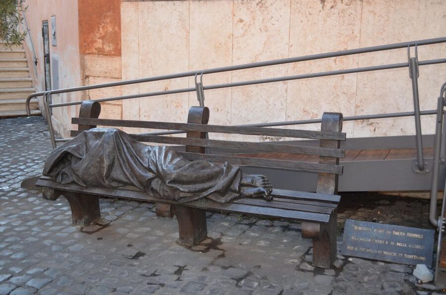 Rome: Trastevere and Jewish Ghetto Street Food Walking Tour - Exploring the Jewish Ghetto in about 30 minutes