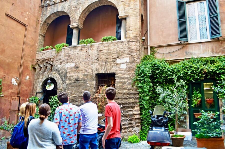 Rome: Trastevere & Tiber Island Street Food Tour at Sunset - Key things to know before you book