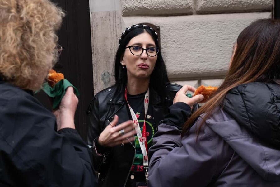 Rome: Vegan Street Food Tour with Local Guide - Learning to order vegan food in Rome