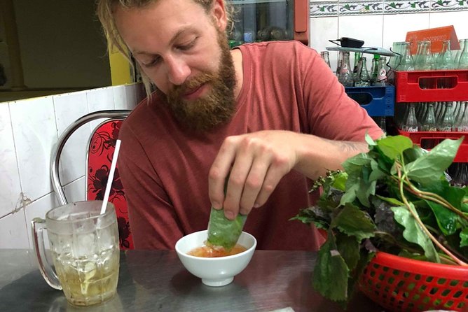 Saigon By Night and Street Food By Motorbike | Opt: Ao Dai Riders - Nguyen Van Cu Bridge and the Saigon River view