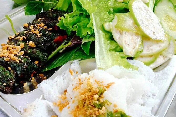 Saigon Evening Walking Street Food Tour - Stop One: A Local District Away From the Main Sights