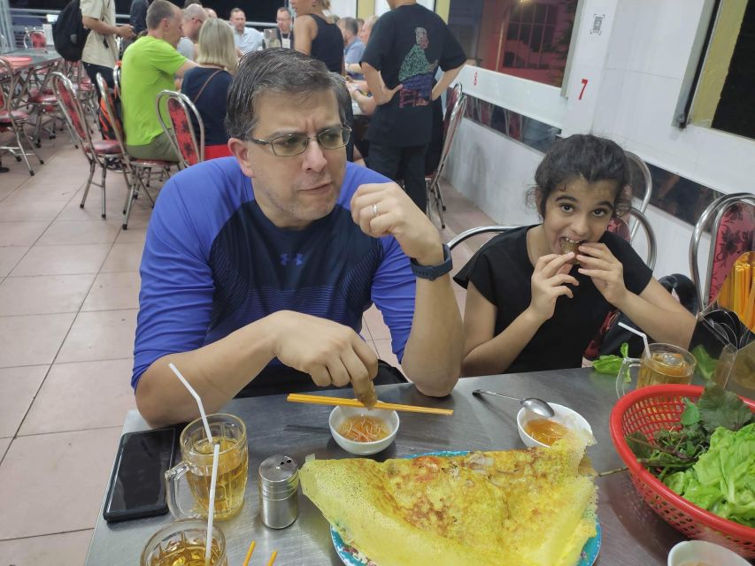 Saigon: Night Sightseeing And Street Food Tour By Vespa - Timing, comfort, and practical details