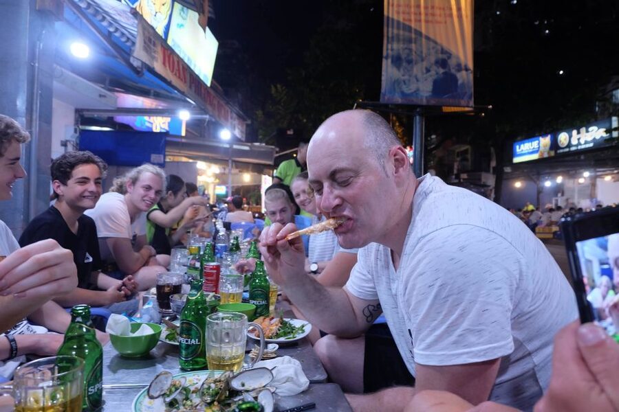Saigon: Night Sightseeing And Street Food Tour By Vespa - Seafood, snails, oysters, and local beer