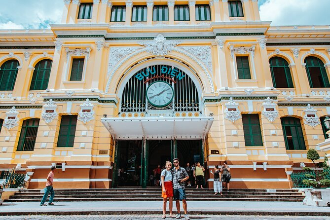 Saigon Sightseeing & Street Food Tour By scooter with Student - Meeting point and pickup details