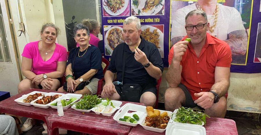 Saigon Street Food Tour - Four hours of Saigon food and street life