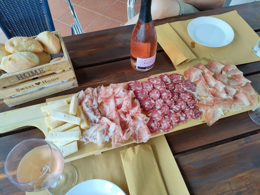 Salò: Tasting of 4 Valtenesi wines with local food - Cured meats and cheese make this more than a drink stop
