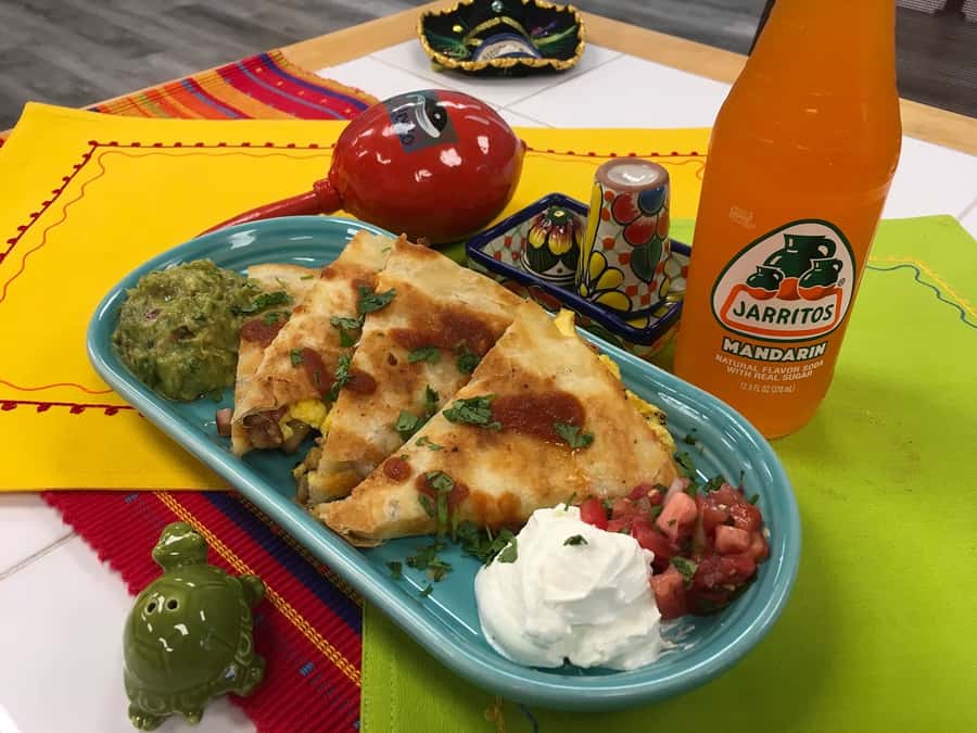 San Antonio Small Group Food Walking Tour - Guadalajara Grill and La Villita