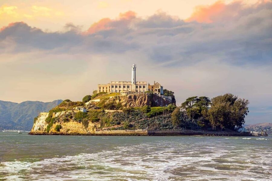San Francisco: Alcatraz Island & Chinatown Walking Tour - Returning to San Francisco without rushing