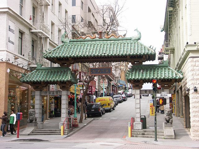 San Francisco: Food Walking Tour of Chinatown & North Beach - Fortune cookies, tea, and the pleasures of slowing down