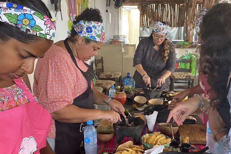 San José town : Cooking class,mexican Empanadas y antojitos - Margaritas in five different flavors