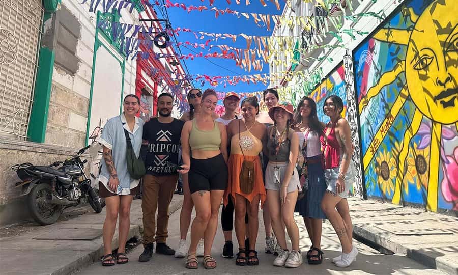 Santa Marta A Historical & Street food Experience - What the food tastings add to the walk