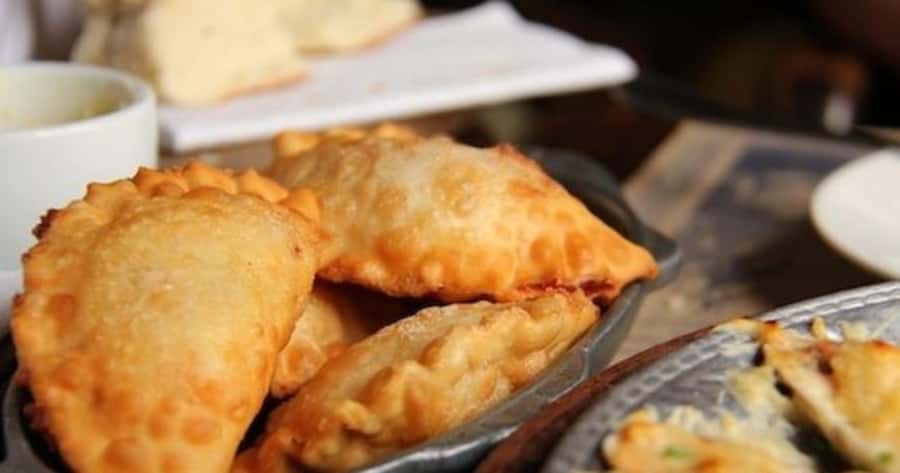 Santiago: Best Street Food Tour With A Local Guide - Barrio Lastarria and the final tastings