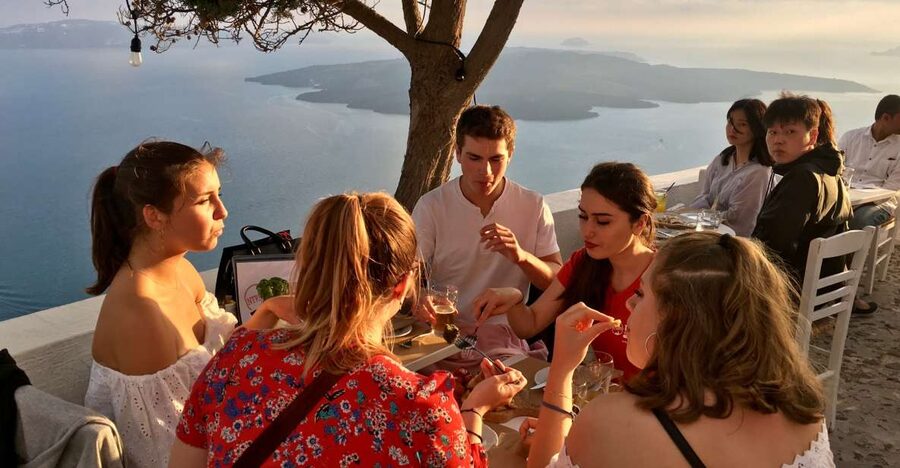 Santorini: Sunset Walking Tour with Local Food and Drinks - A sweet, a local liqueur, and the first Caldera views