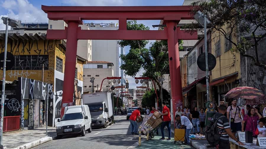 São Paulo: Liberdade Street Food Tour - Why Liberdade is the right place for a food tour