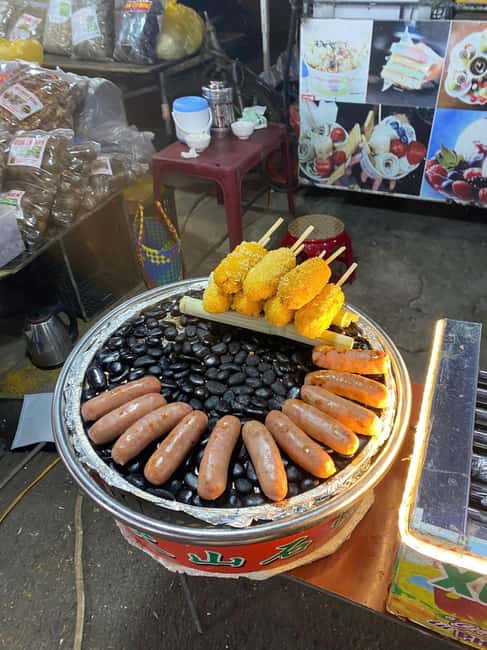 Sapa Night Market Experience – BBQ, Hotpot & Black Chicken - Who will enjoy this Sapa evening most