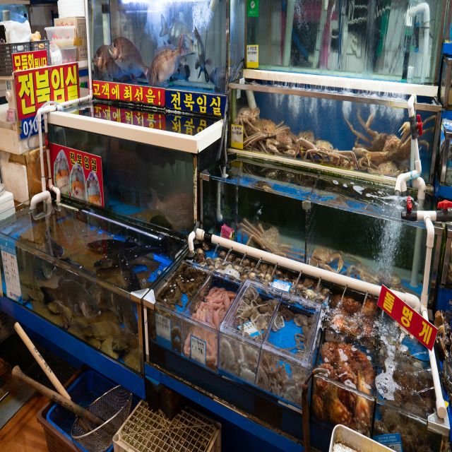 Seoul: The Biggest Sea-food Noryangjin Market Tour - A Guided Walk Through Tanks, Stalls, and Seafood Customs