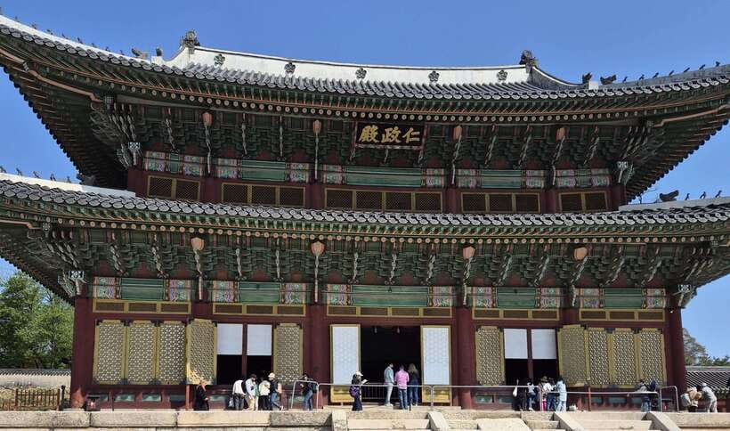 Seoul: UNESCO Palace and Street Foods Guided Tour - Why this Seoul combination works