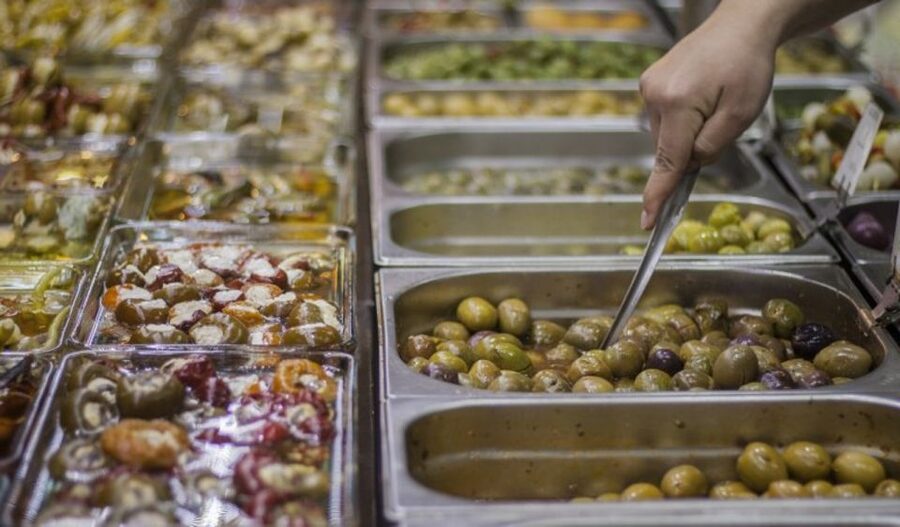 Seville: Food Tour with 10 Tastings of Tapas, Ham, Churros - Pringá, anchovies, and the pinchito