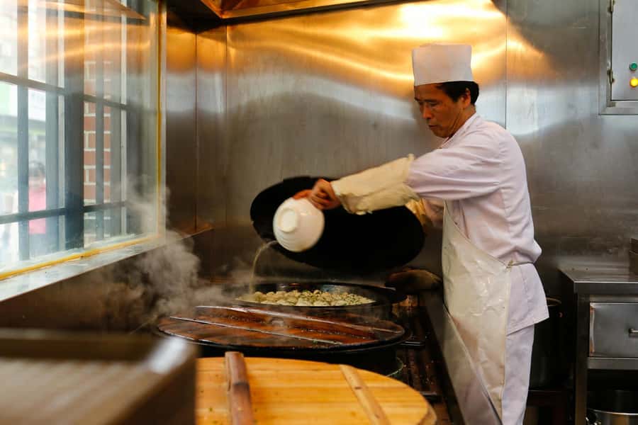 Shanghai: 3-Hour Local Food Tasting Tour - Tea, fruit, and dessert at the later stops