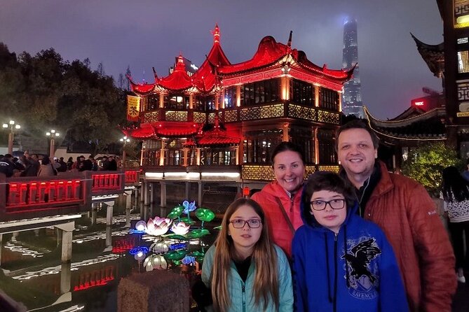 Shanghai Evening Tour: Huangpu River Cruise and Street Food - Practical details that affect your choice