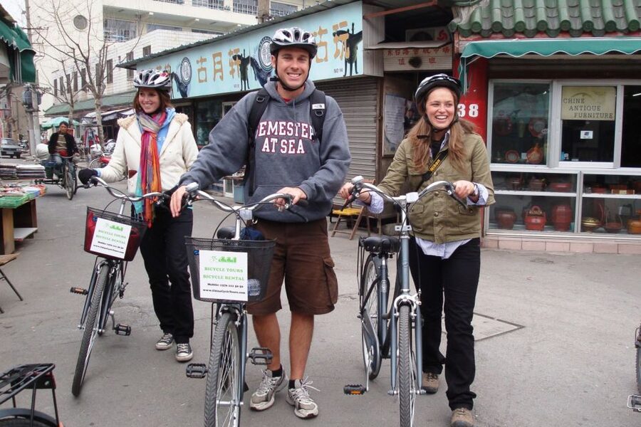 Shanghai: Half-Day Biking and Local Food Tour - Why a bicycle is a smart way to see Shanghai