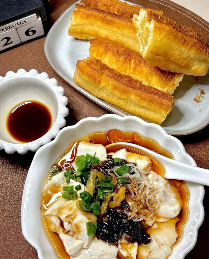 Shanghai Local Food Taste in former French Concession - Key points at a glance