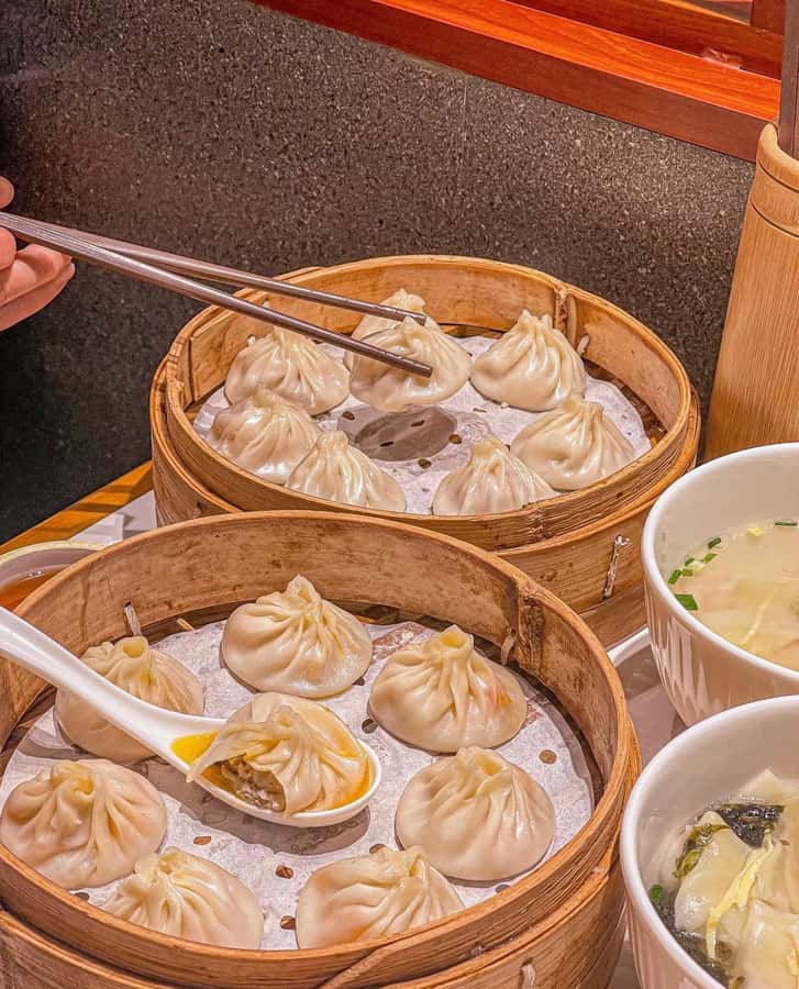 Shanghai Local Food Taste in former French Concession - Tianzifang and Xujiahui Park