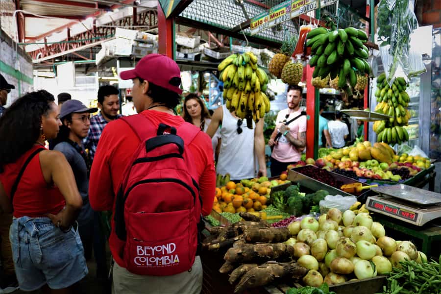 Shared Tour Cali's Local Food at Alameda Market - What the guide explains beyond the plate