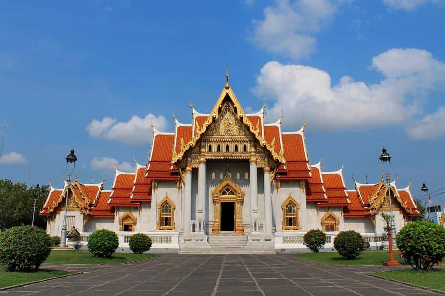Shared Tour: Wat Pho, Wat Traimit and Wat Benchamabophit - Wat Traimit and the three-meter Golden Buddha