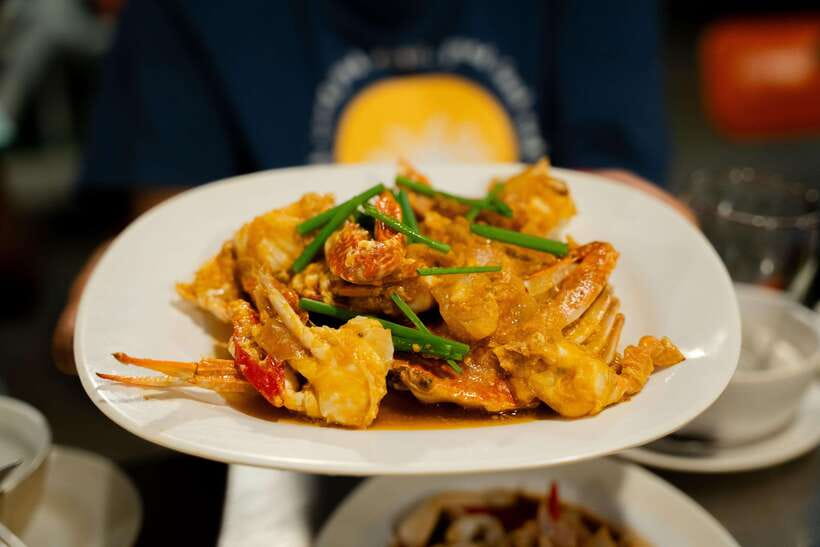 Siem Reap's Ultimate Street Food Tour by Tuk Tuk - Wat Kesararam and the late-night food setup