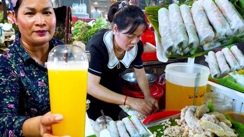 Siem Reap Street Foods Tour by Tuk Tuk with Personal Guide - The flower shop and the small-scale food economy