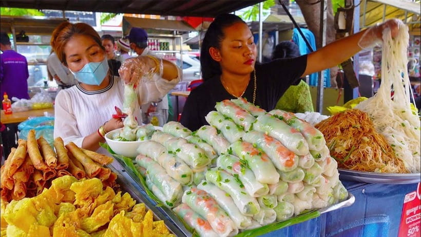 Siem Reap Street Foods Tour by Tuk Tuk with Personal Guide - Phsar Leu Thom Tmey: the broadest market stop