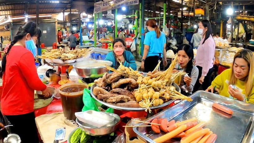 Siem Reap Street Foods Tour by Tuk Tuk with Personal Guide - Preah Ang Chek Preah Ang Chorm Shrine: a gentle first stop