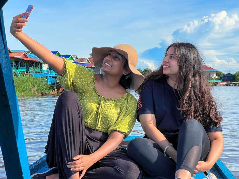 Siem Reap: Tonle Sap and Kampong Phluk Tour with Street Food - From Tonle Sap to Cambodian street food