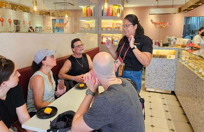 Singapore: Chinatown Hawker Guided 8-Dish Tasting Tour - Why this Chinatown food tour works