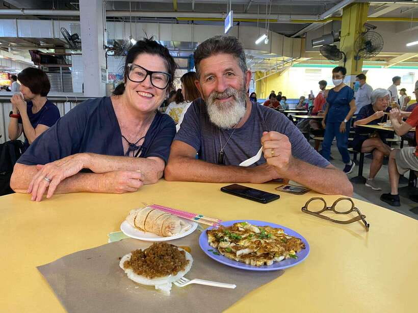 Singapore: Chinatown Hawker Guided 8-Dish Tasting Tour - Why the guide makes a difference