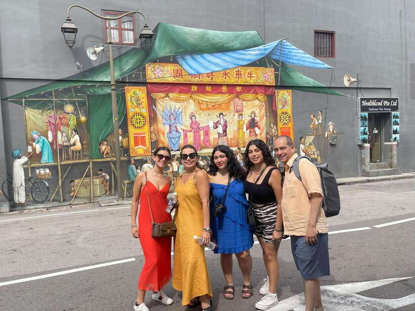 Singapore: Chinatown Hawker Guided 8-Dish Tasting Tour - The walking route and Chinatown context