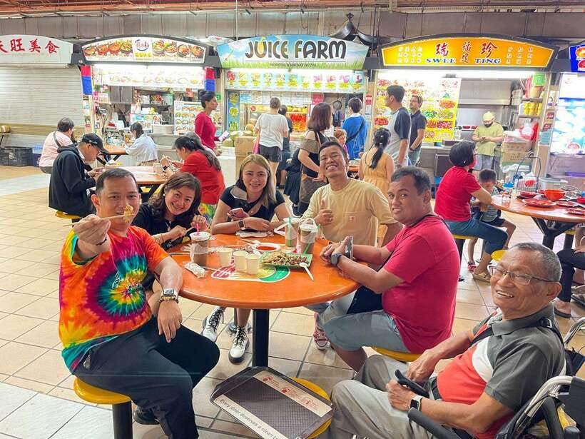Singapore: Chinatown Hawker Guided 8-Dish Tasting Tour - Final call: book or eat independently?