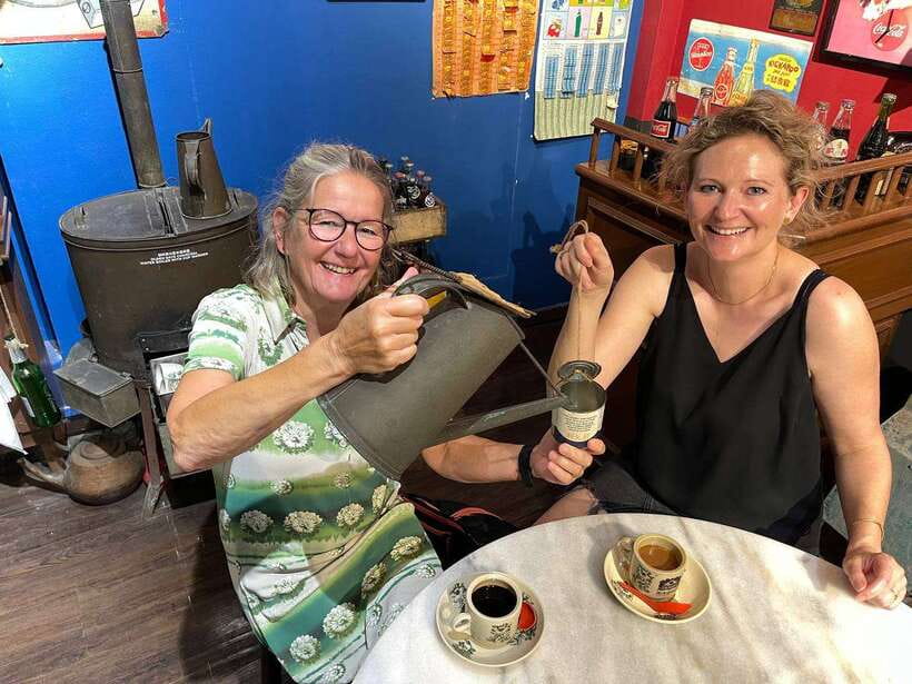Singapore: Chinatown Hawker Guided 8-Dish Tasting Tour - Starting with Chinatown’s food culture