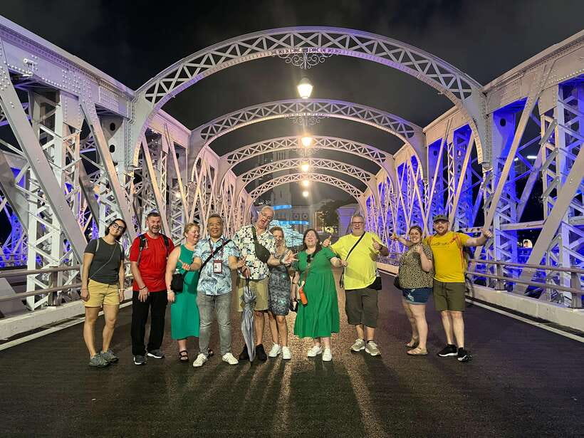 Singapore: Guided Street Food Tour at Night - Meeting at Clarke Quay MRT Exit E