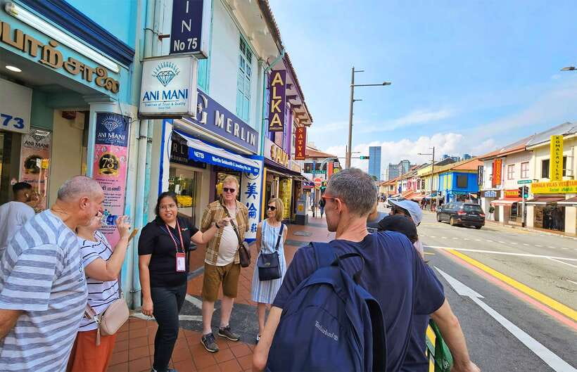 Singapore: Little India Hawker Street Food Tour - The guide makes the difference