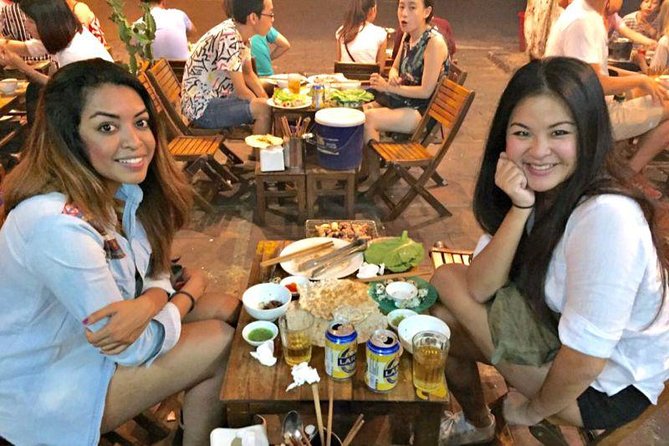 Small-Group Street Food Cyclo Tour of Hanoi Old Quarter - The 30-minute cyclo ride
