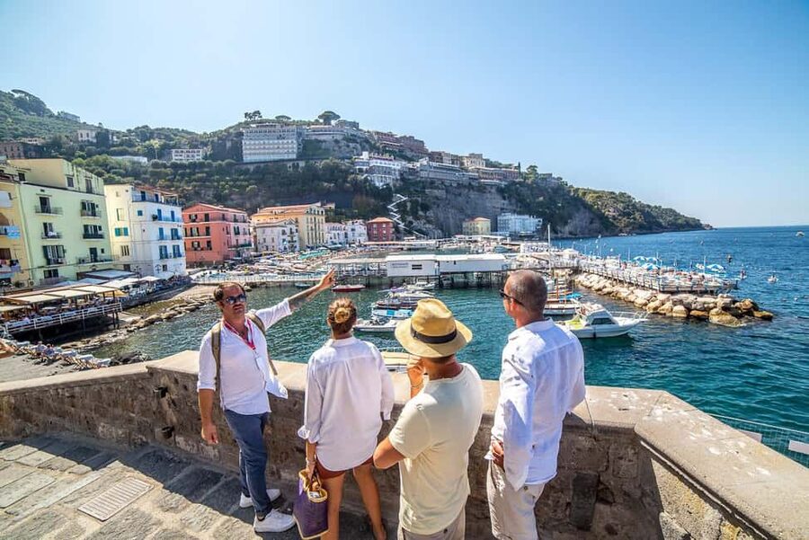 Sorrento: Guided Walking Tour & Street Food Experience - Key points at a glance