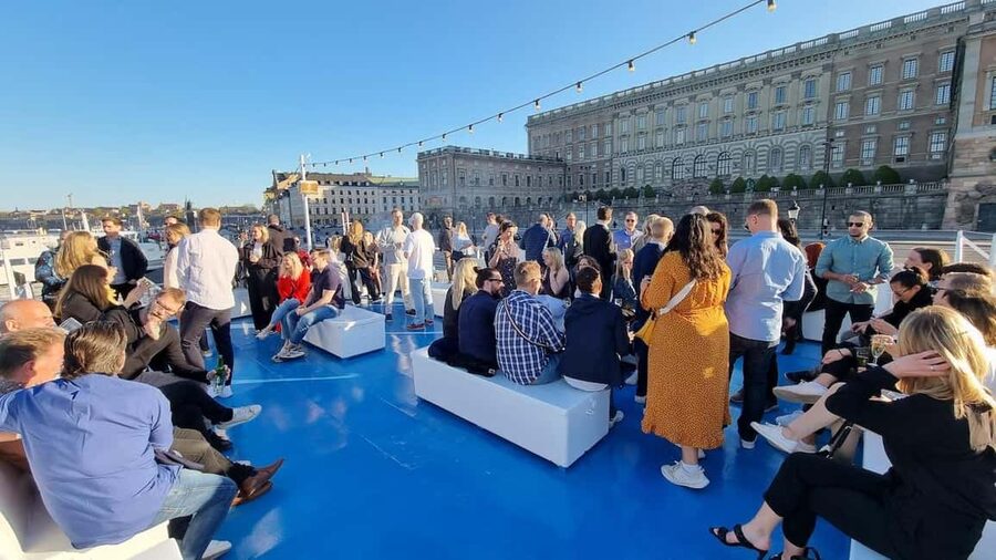 Stockholm All-You-Can-Eat Shrimp or Tacos Cruise & Livemusic - The Björnholmen stop in summer
