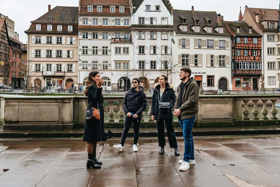 Strasbourg: Traditional Food Walking Tour with Tastings - Bretzels, charcuterie, and the first food stop