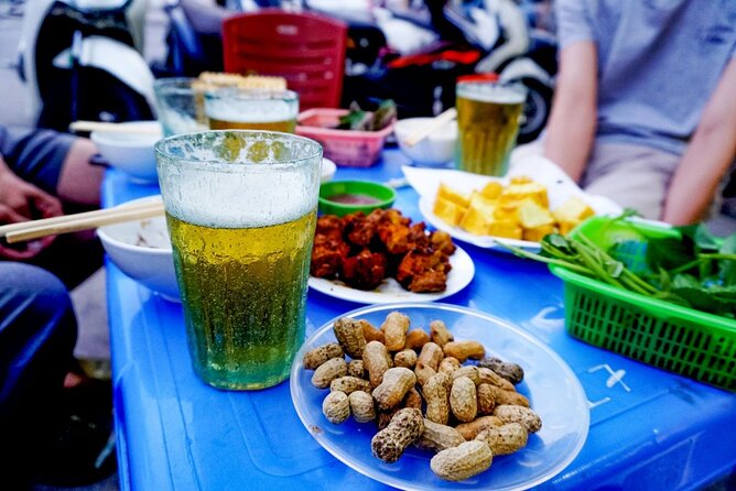 Street Food by Walking Tour for 3 hours in Hanoi, Vietnam - Starting at 6:00 pm in the Old Quarter
