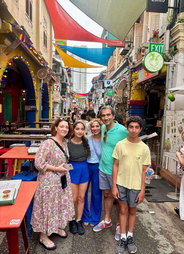 Street Food, Cultural & Historical Tour of 3 Ethnic Quarters - Who will get the most from this Singapore tour