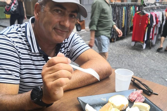 Street food in Naples with 6 Stops and Limoncello - Le Delizie Del Grano and the hot meatball stop